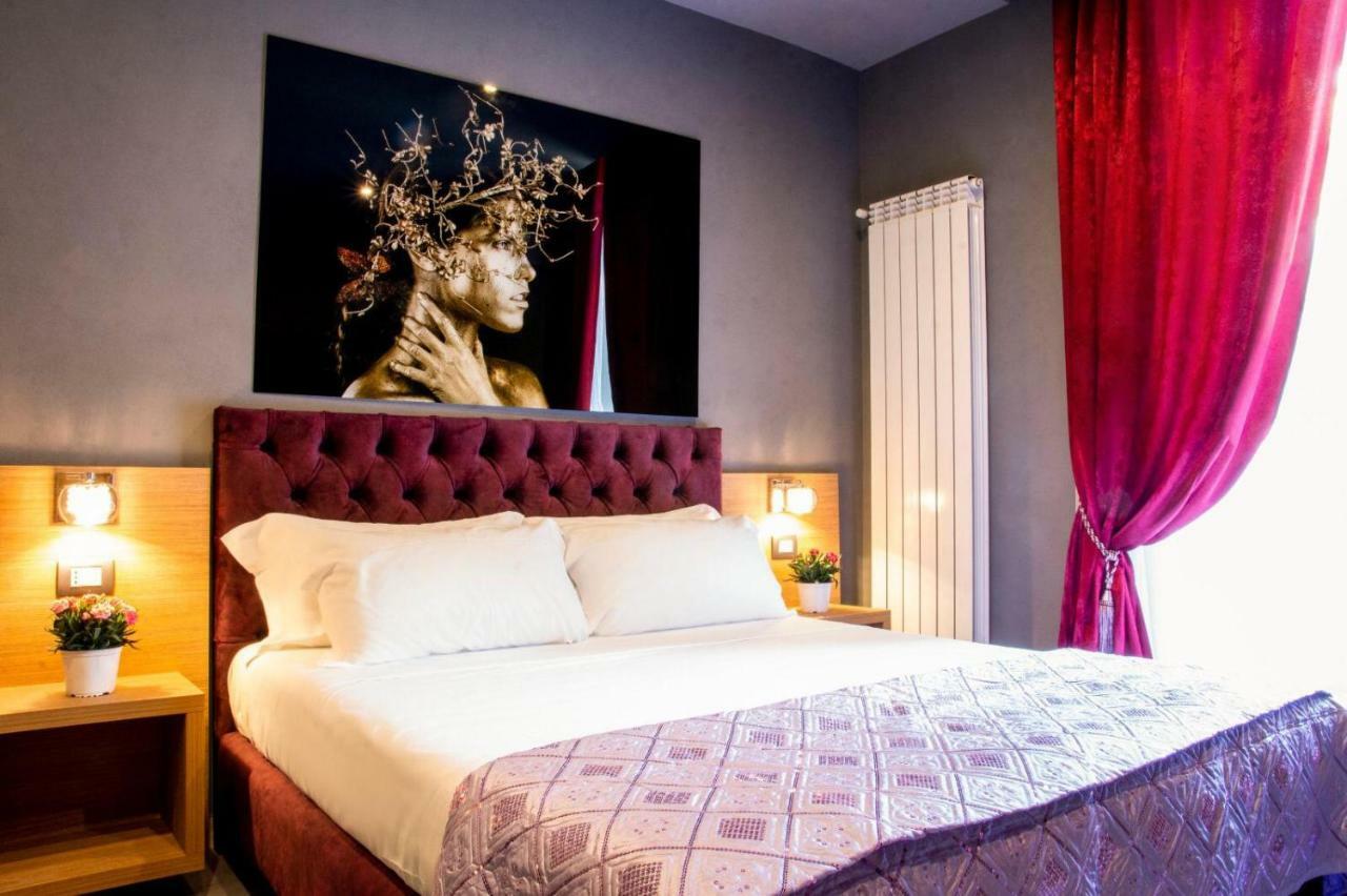 Umberto I° Suite & Spa Наполи Екстериор снимка
